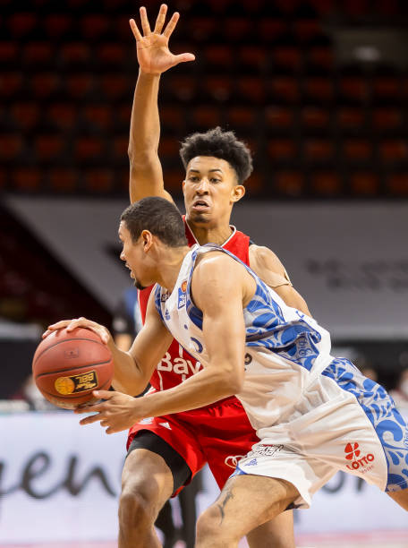 的三分球给 的三分球给